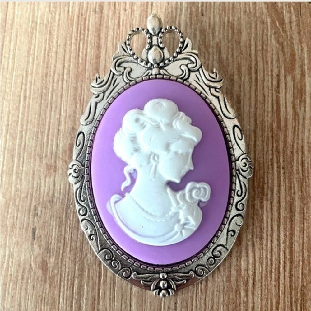 Lilac and White Lady Silver Color Cameo Brooch, Victorian Style